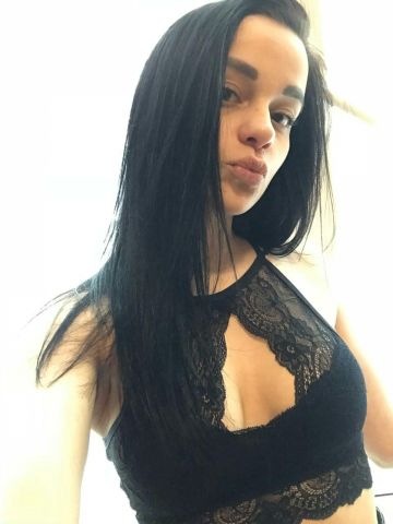 Эмма Обаятельная Блондинка